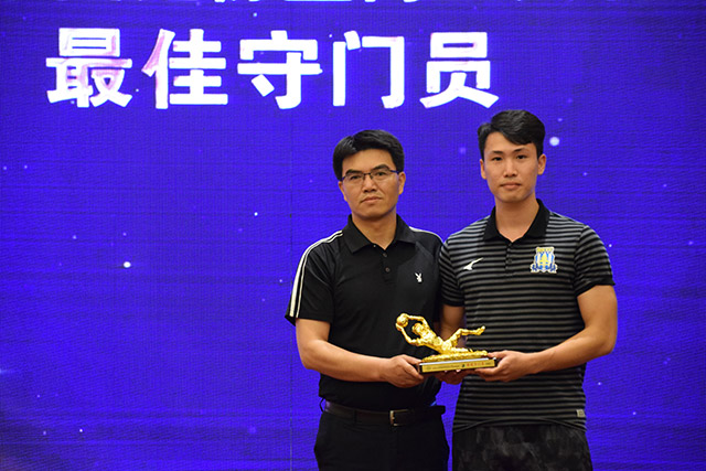 萨卡社媒晒照：重回胜利轨道！