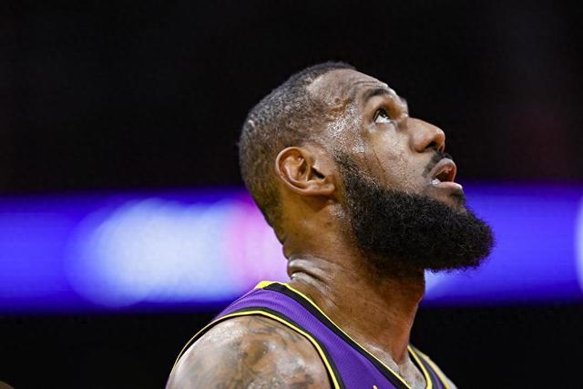 队史第二位6000分球员 翟晓川:未来属于年轻人